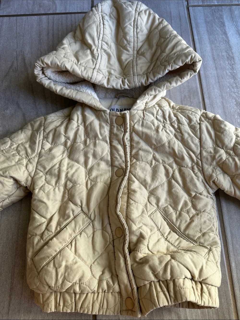 Old Navy Cream Quilted Hooded Puffer Jacket heart design